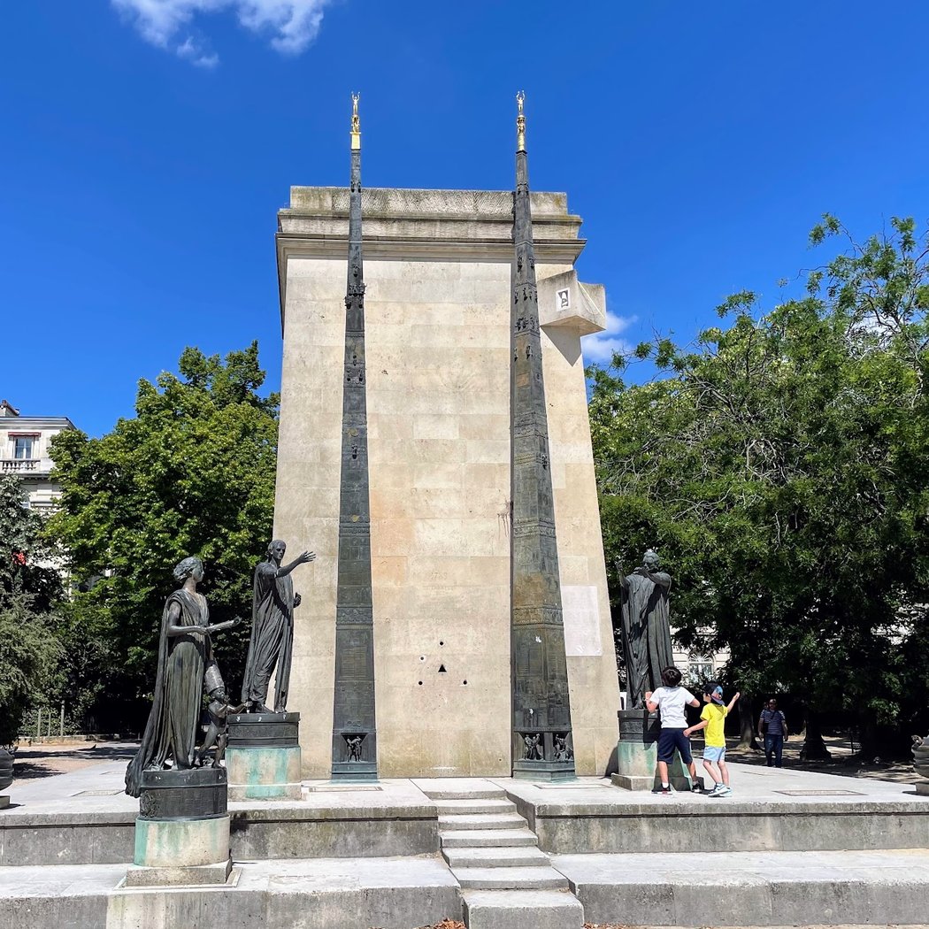 Monument to Human Rights 2